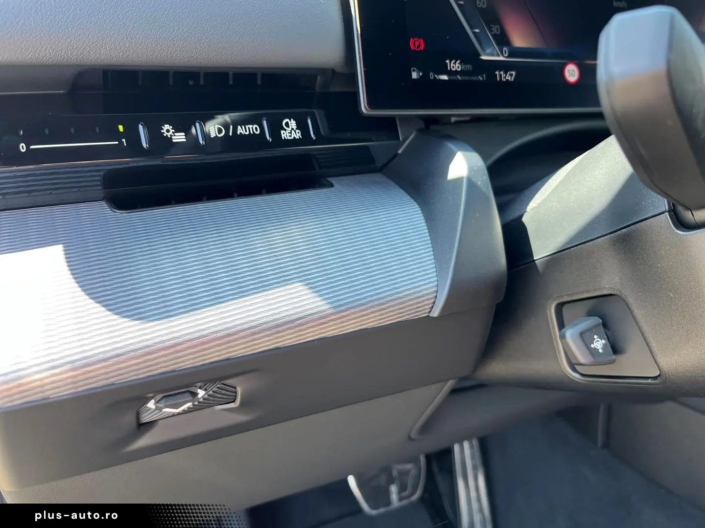 BMW 520 d Lim. M Sport LED HuD 360  ACC Iconic H K