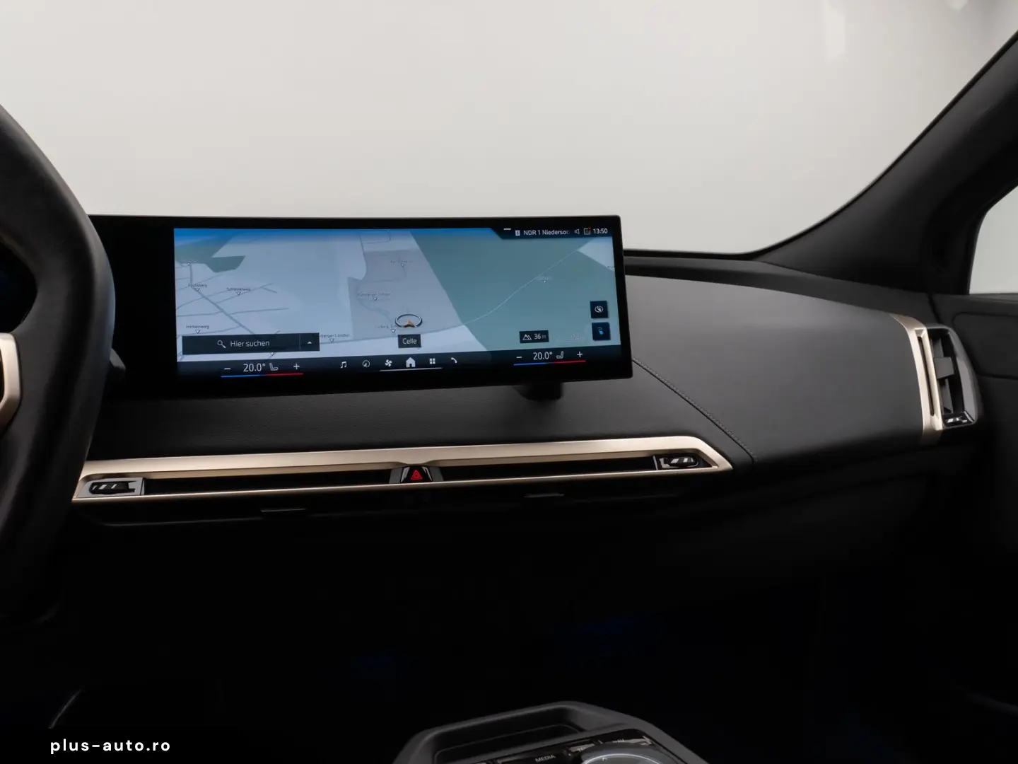 BMW iX xD40 Panorama Kamera HiFi Komfort SkyLounge
