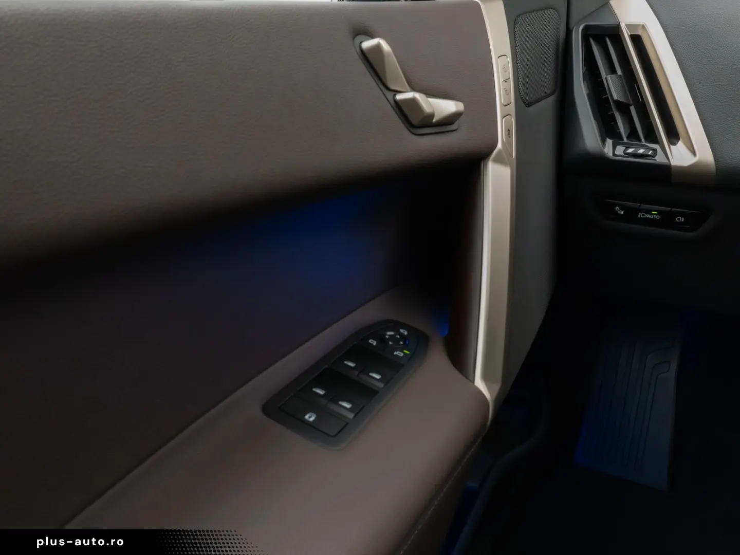 BMW iX xD40 Panorama Kamera HiFi Komfort SkyLounge