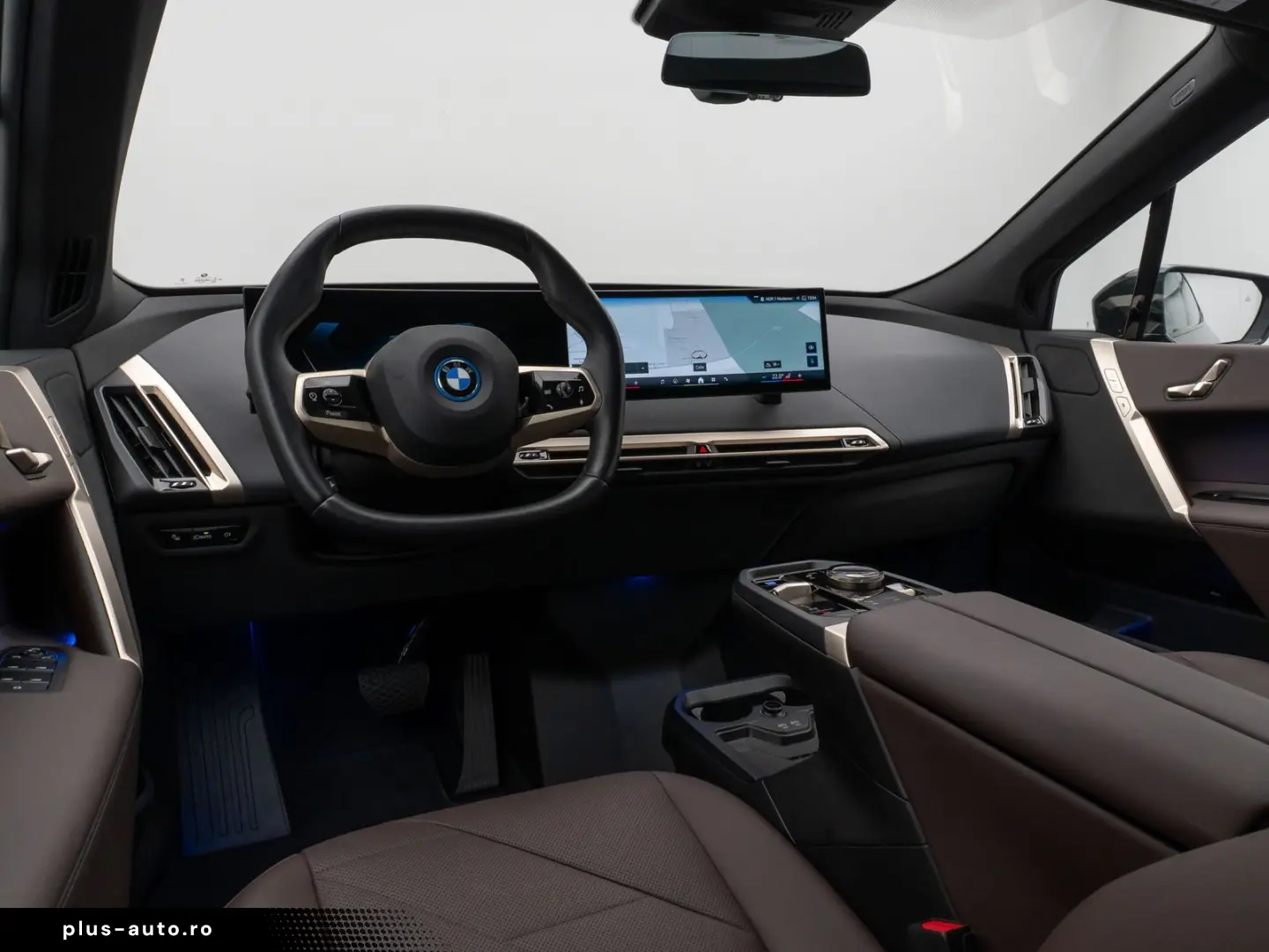 BMW iX xD40 Panorama Kamera HiFi Komfort SkyLounge