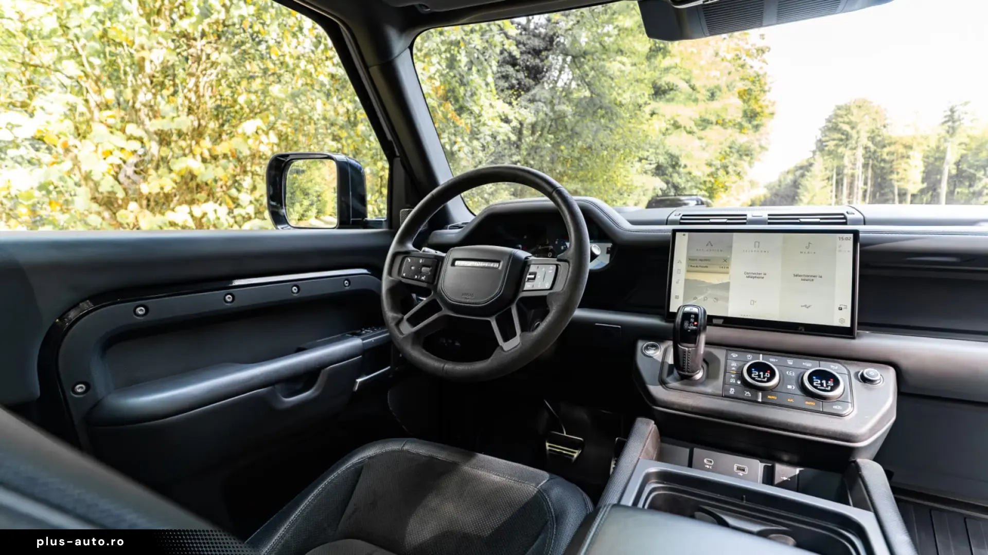 Land Rover Defender 90 P525 BLACK PACK - V8