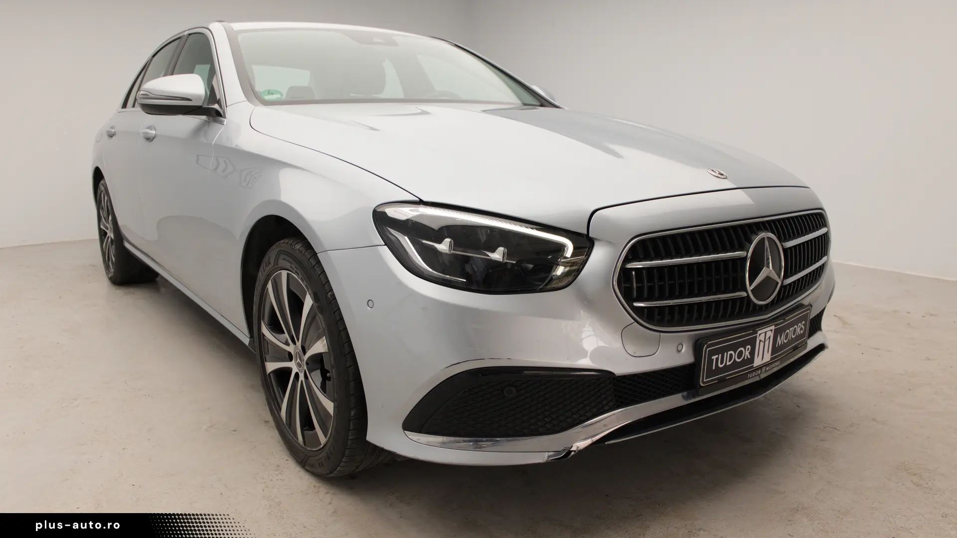 Mercedes-Benz E 300e 4matic PHEV Avantgarde