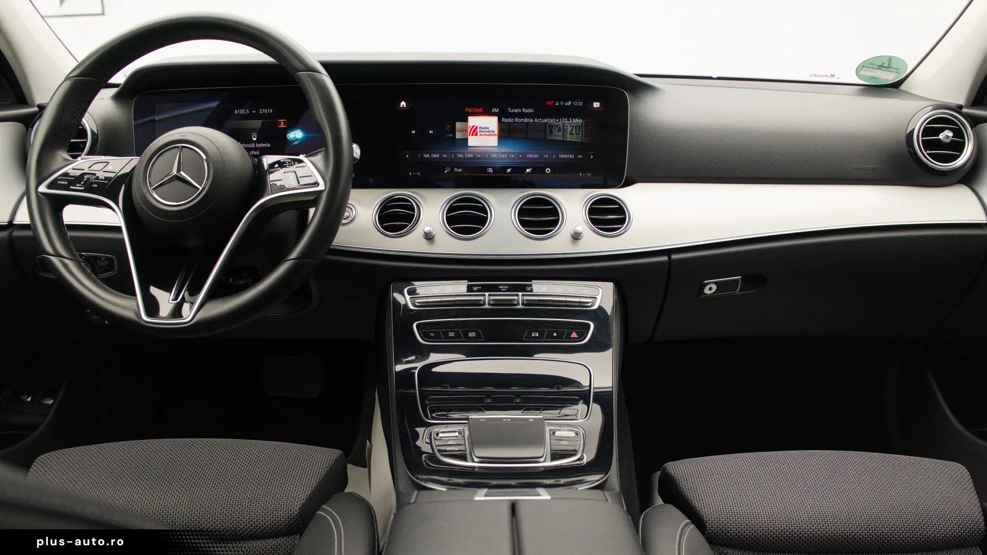 Mercedes-Benz E 300e 4matic PHEV Avantgarde