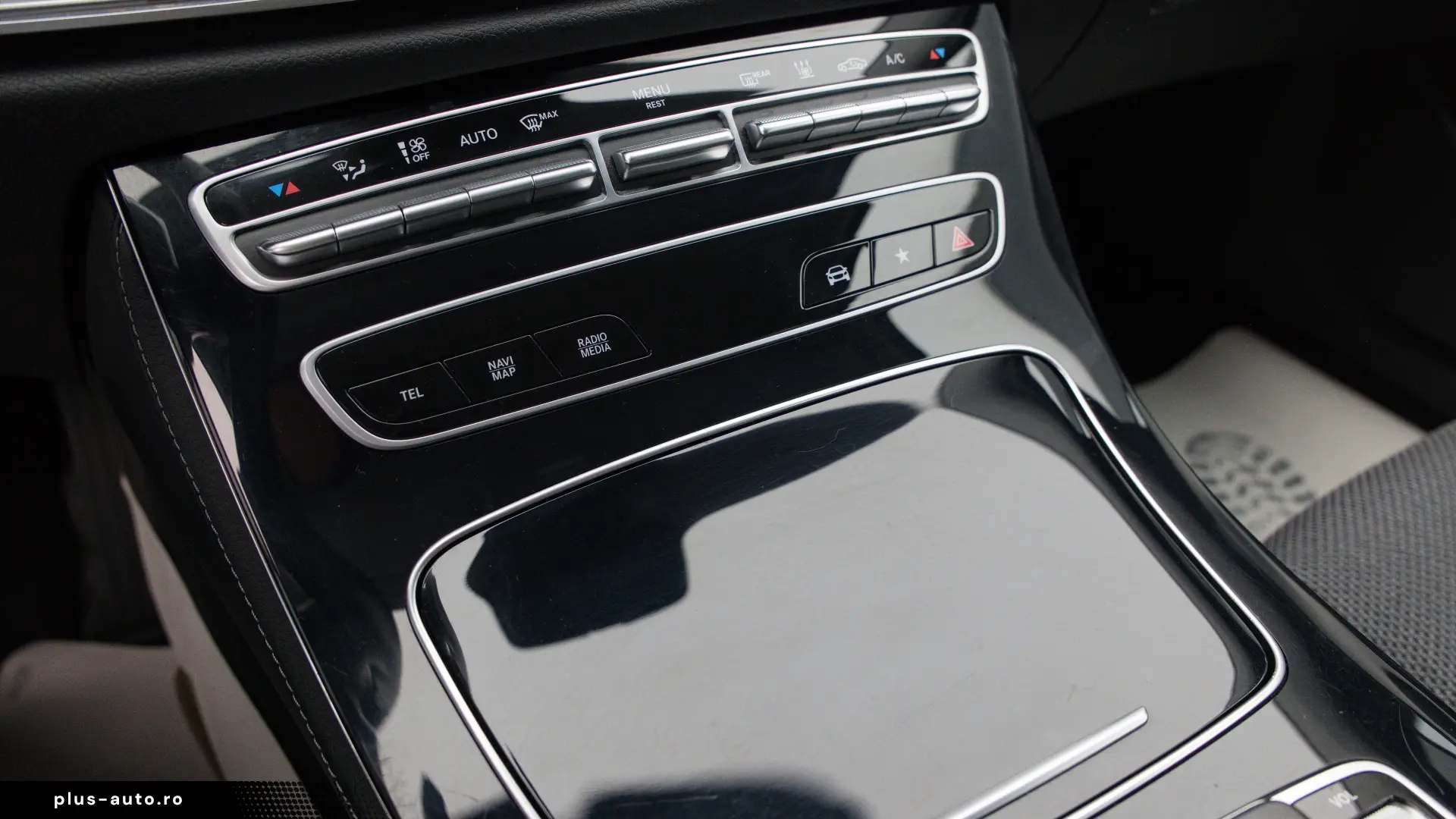 Mercedes-Benz E 300e 4matic PHEV Avantgarde