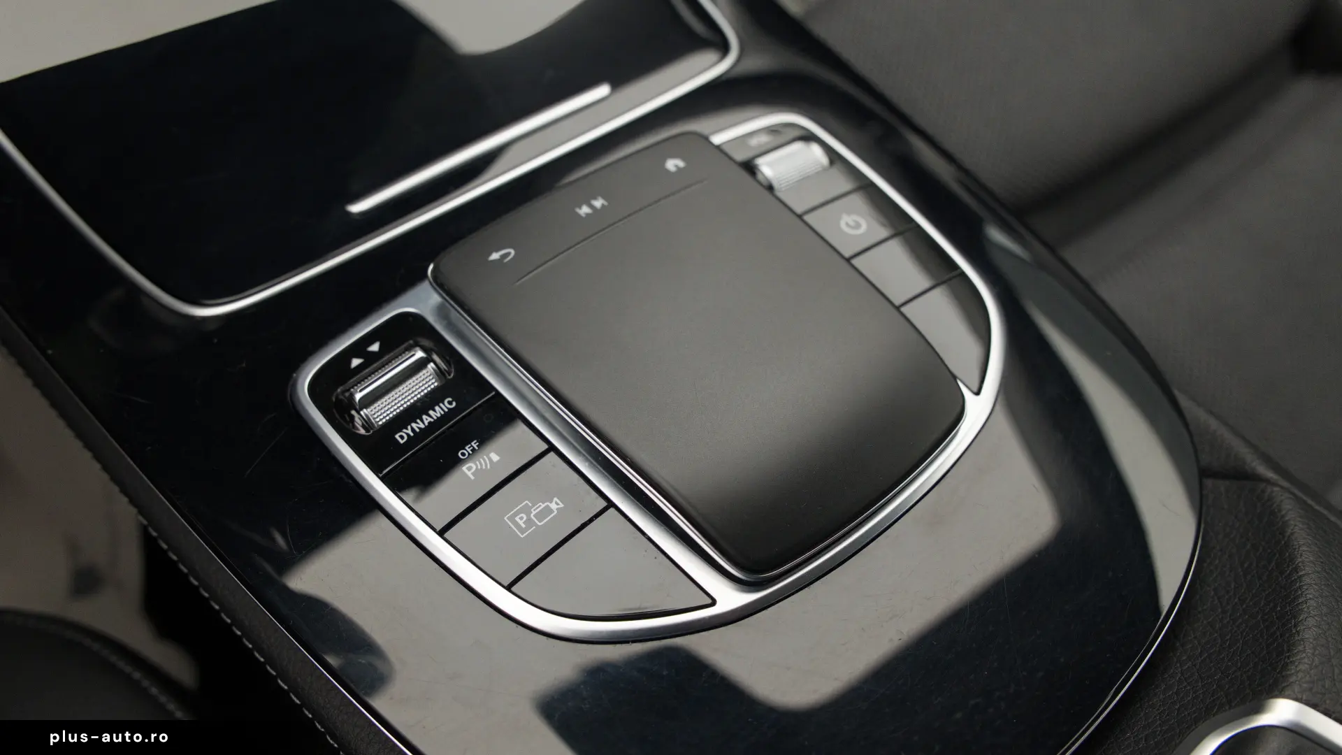 Mercedes-Benz E 300e 4matic PHEV Avantgarde