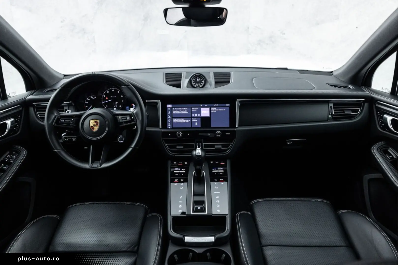 PORSCHE Macan 2022 — imagine 22