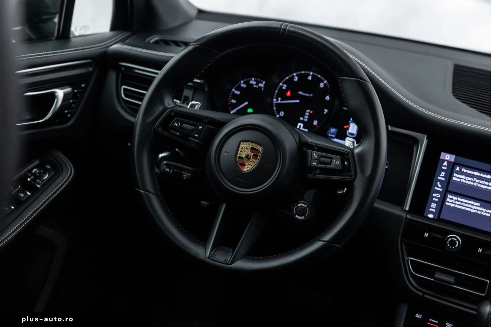 PORSCHE Macan 2022 — imagine 23