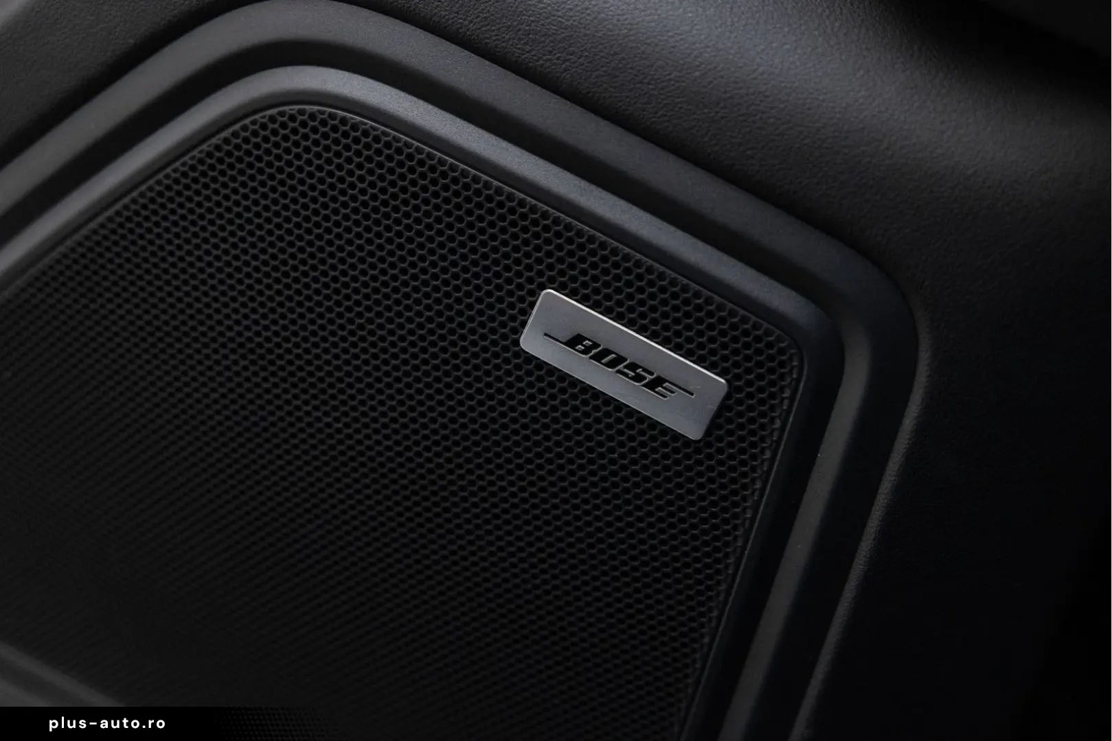 PORSCHE Macan 2022 — imagine 30