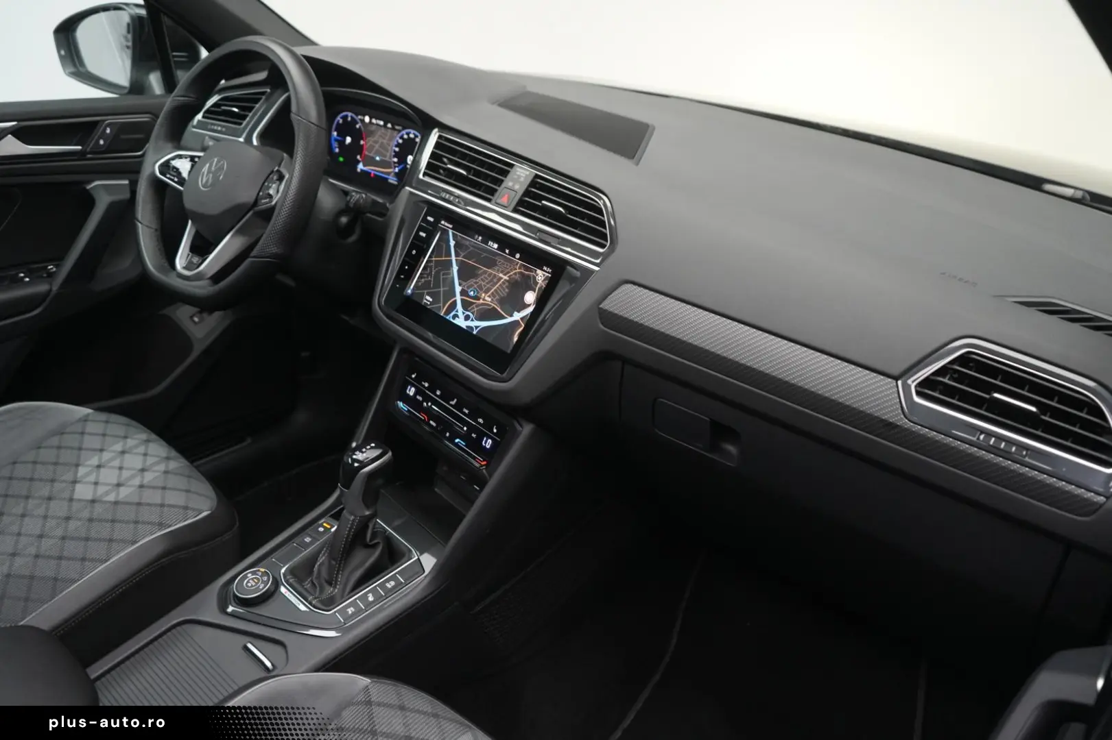 VW Tiguan 2.0 TDI 4Motion DSG R-Line ACC Kamera HUD
