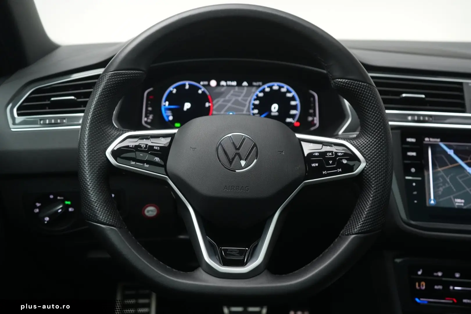 VW Tiguan 2.0 TDI 4Motion DSG R-Line ACC Kamera HUD