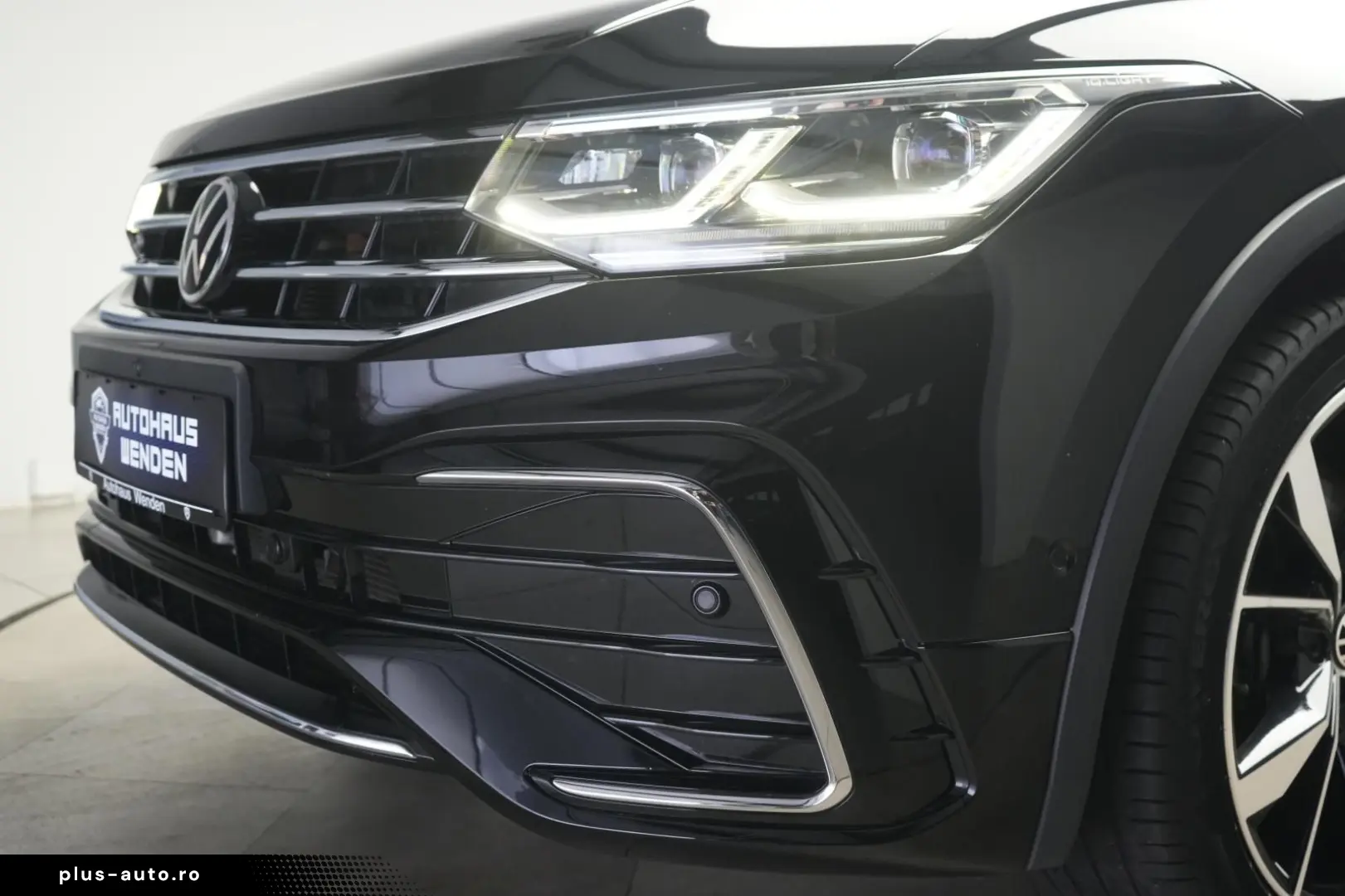 VW Tiguan 2.0 TDI 4Motion DSG R-Line ACC Kamera HUD