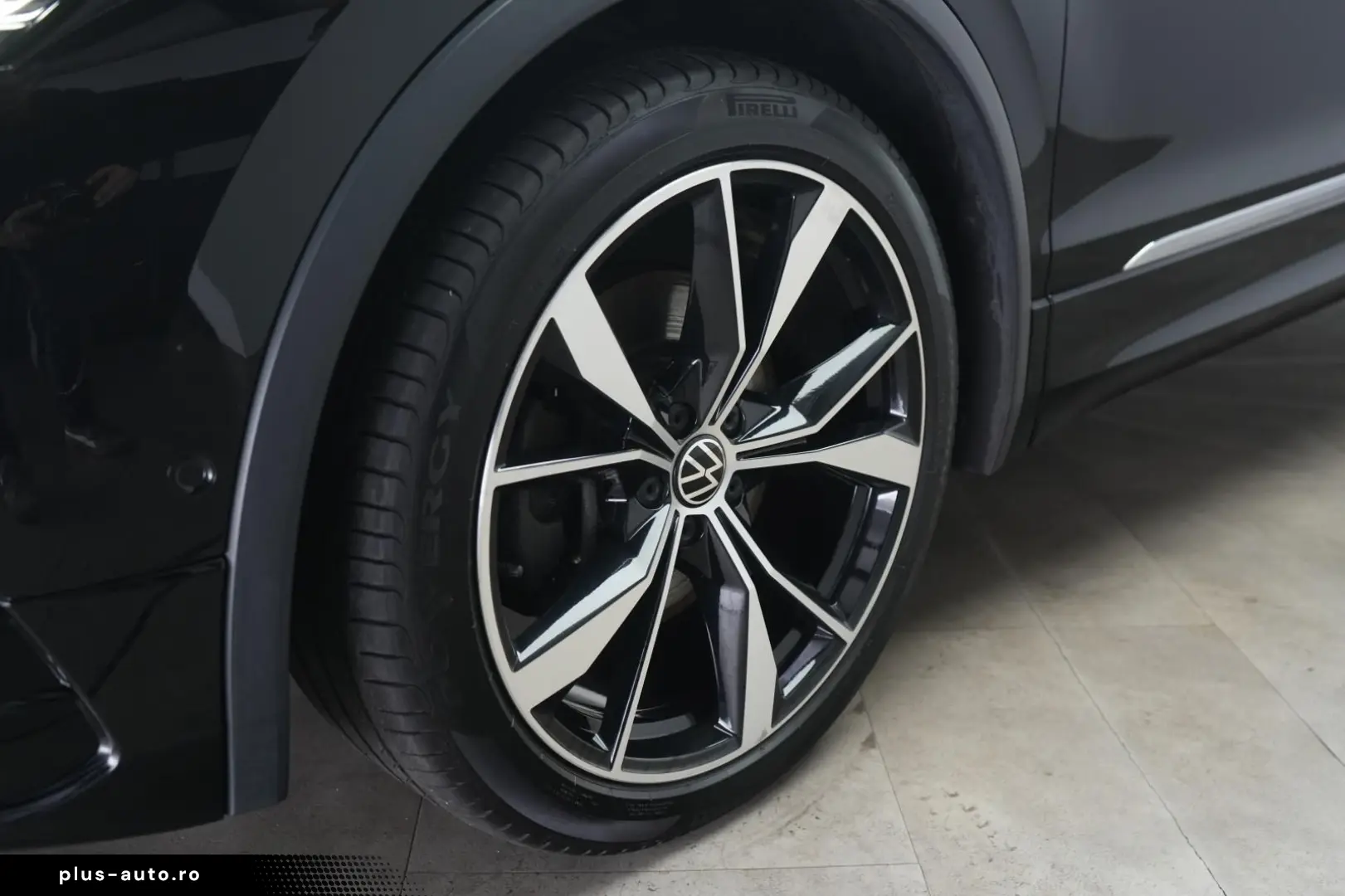 VW Tiguan 2.0 TDI 4Motion DSG R-Line ACC Kamera HUD