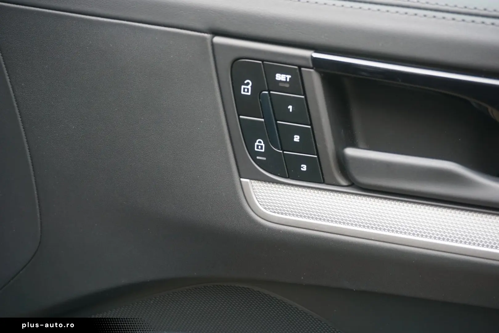 PORSCHE Cayenne Coupe E-Hybrid MASSAGE BOSE