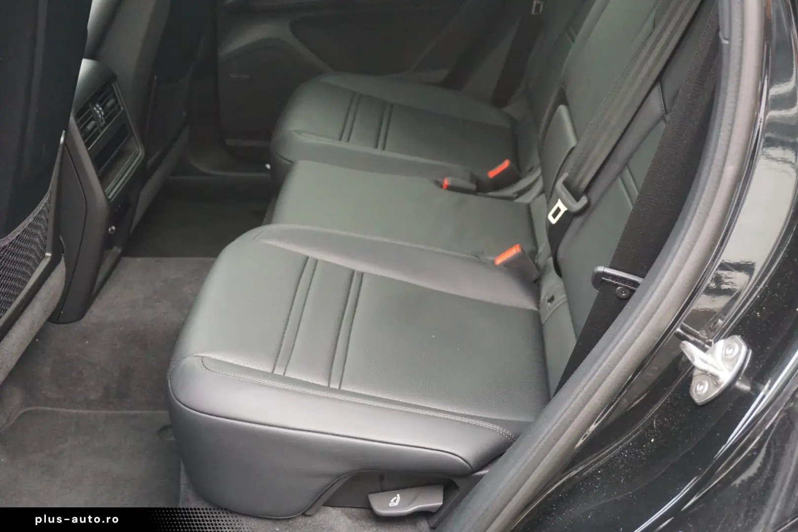 PORSCHE Cayenne Coupe E-Hybrid MASSAGE BOSE