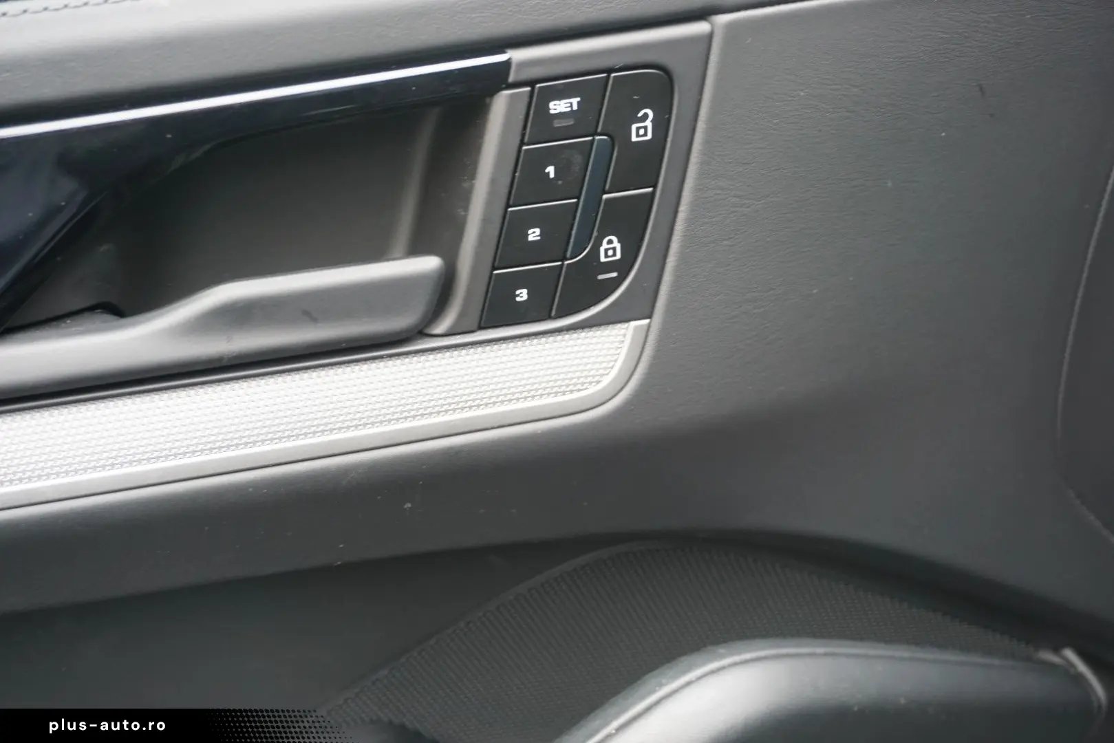 PORSCHE Cayenne Coupe E-Hybrid MASSAGE BOSE