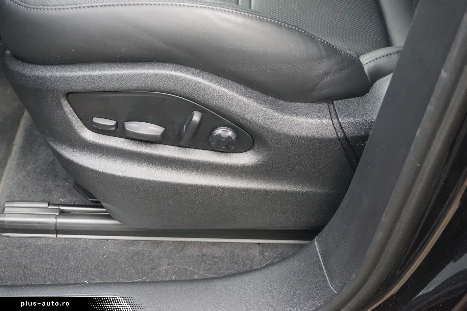 PORSCHE Cayenne Coupe E-Hybrid MASSAGE BOSE