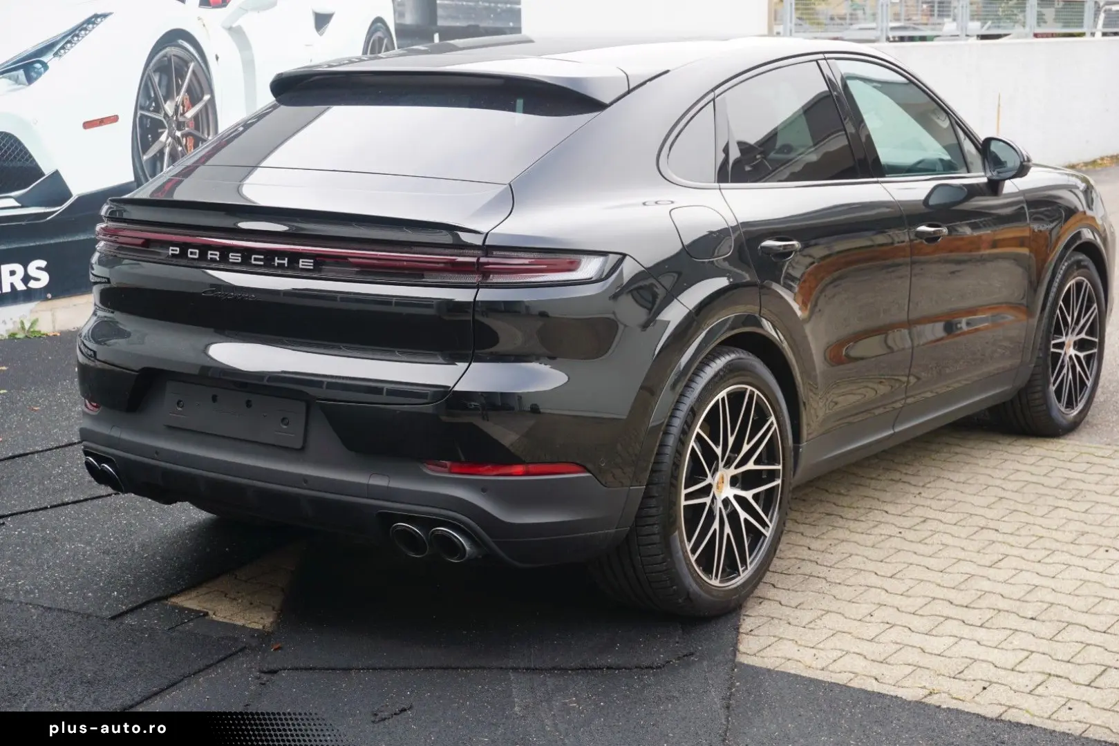 PORSCHE Cayenne Coupe E-Hybrid MASSAGE BOSE