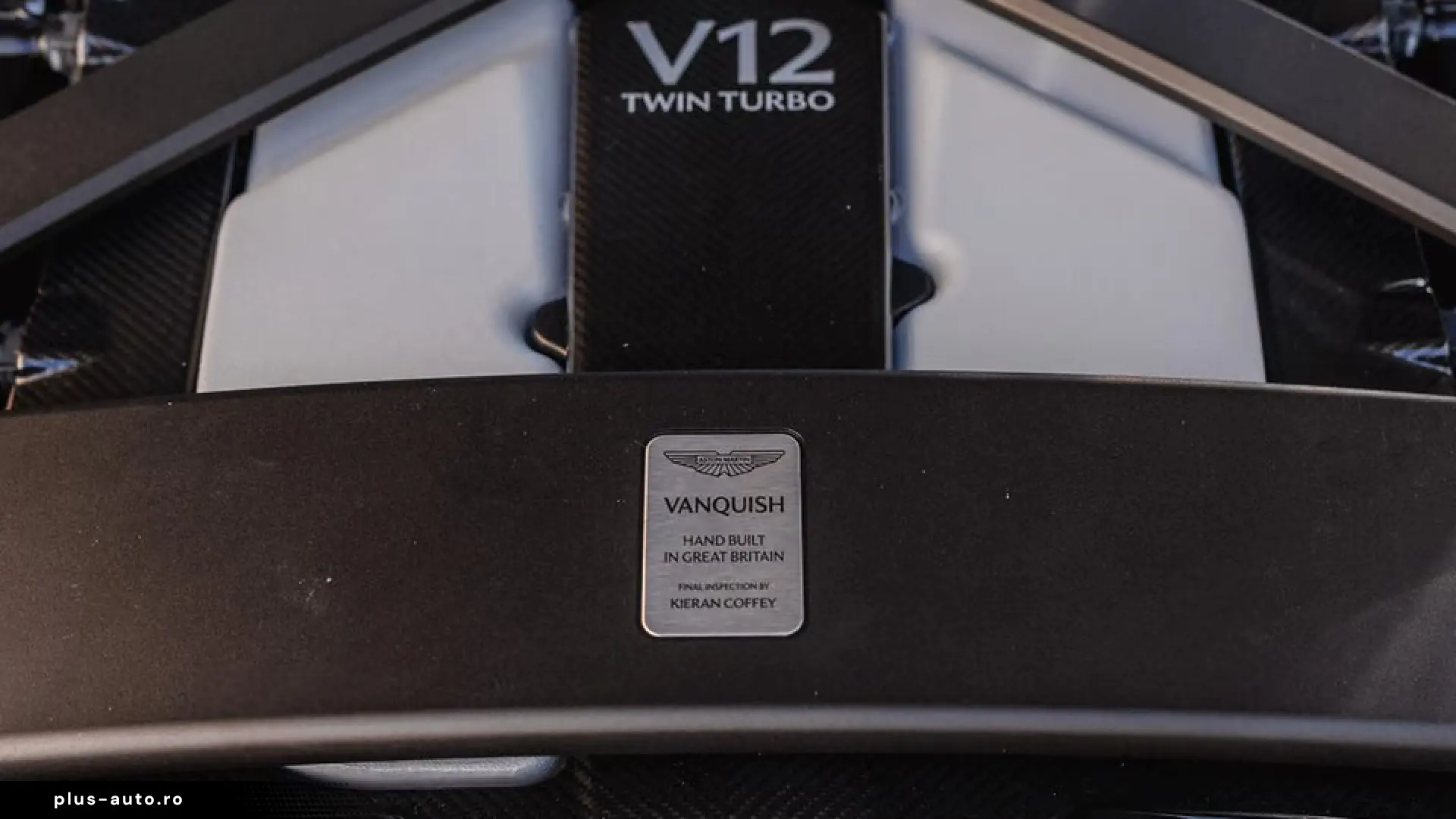 Aston Martin Vanquish COUPE - BOWERS WILKINS