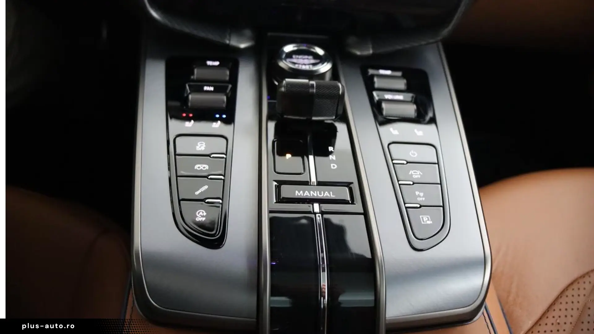 Aston Martin Vanquish COUPE - BOWERS WILKINS