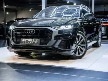 AUDI Q8 3.0 TDI quattro S-Line Black B&O NAVI LED 21