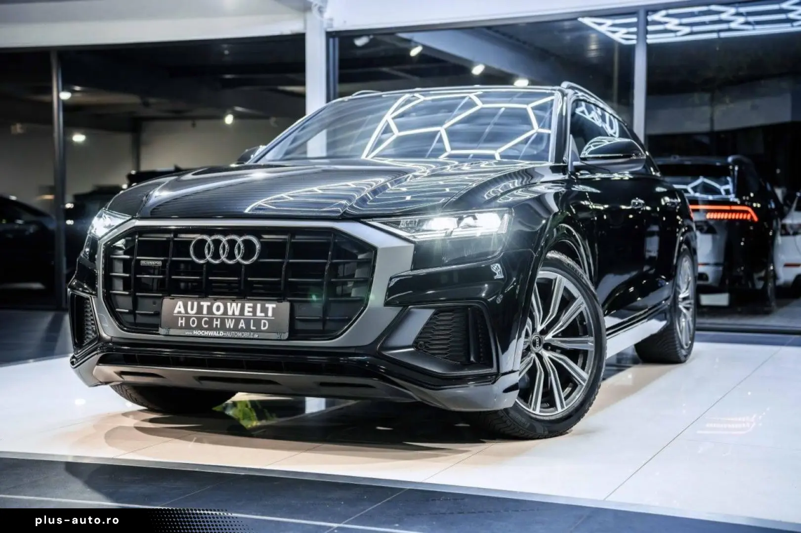AUDI Q8 3.0 TDI quattro S-Line Black B&O NAVI LED 21