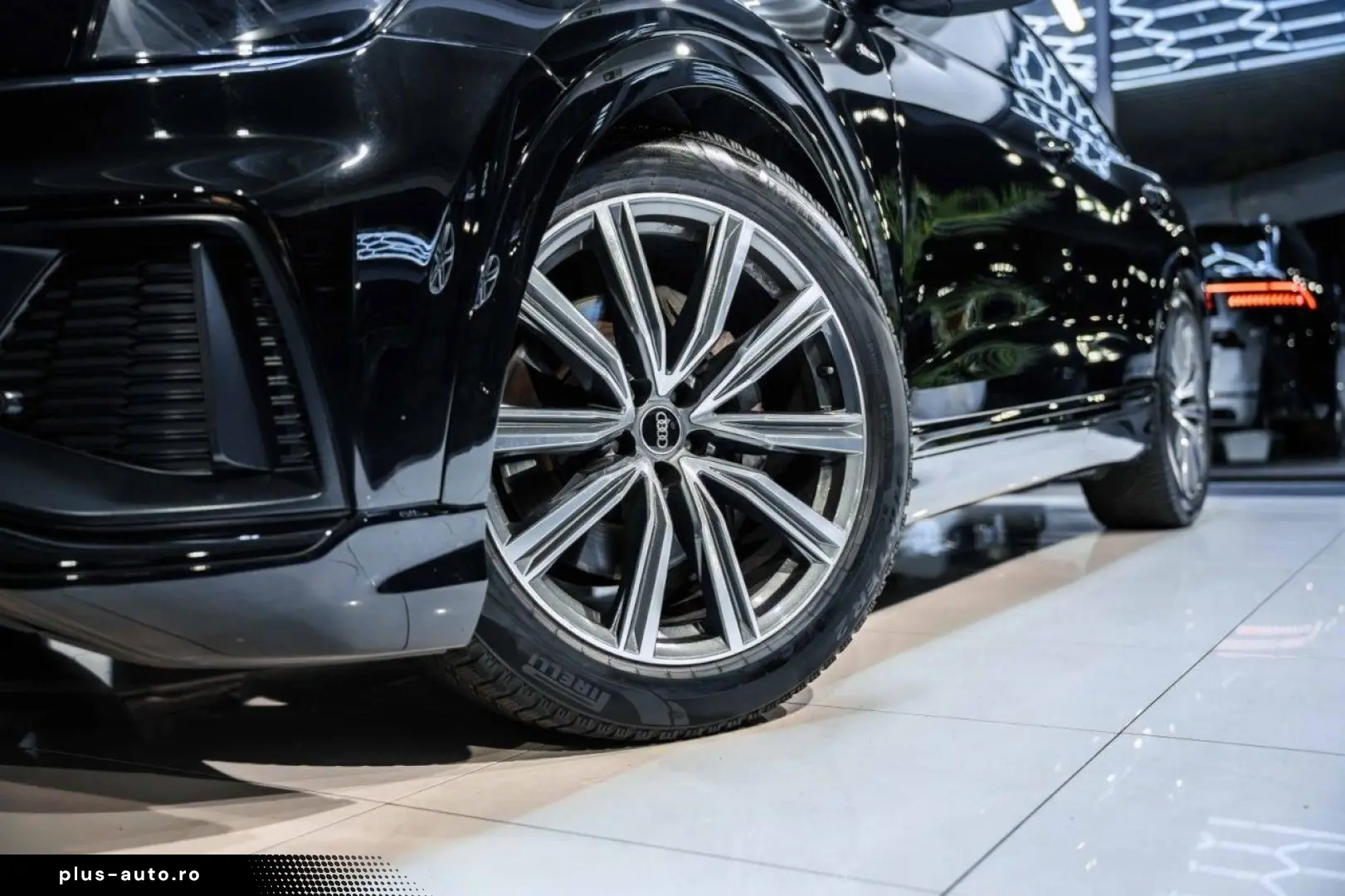 AUDI Q8 3.0 TDI quattro S-Line Black B&O NAVI LED 21