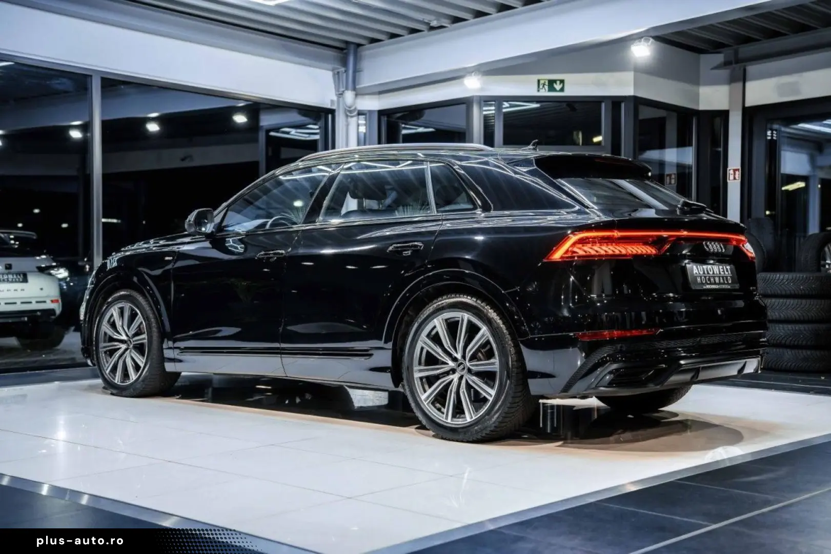 AUDI Q8 3.0 TDI quattro S-Line Black B&O NAVI LED 21