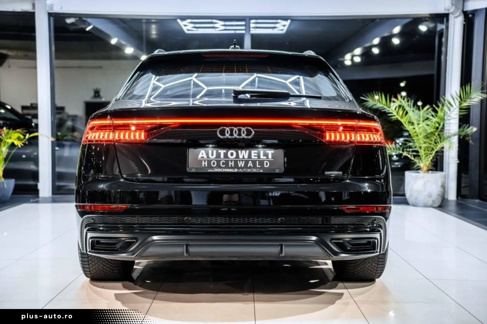 AUDI Q8 3.0 TDI quattro S-Line Black B&O NAVI LED 21