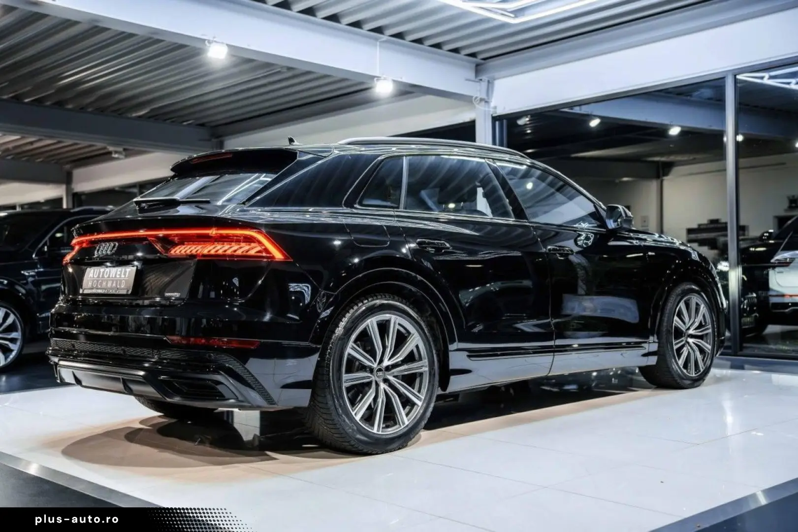 AUDI Q8 3.0 TDI quattro S-Line Black B&O NAVI LED 21