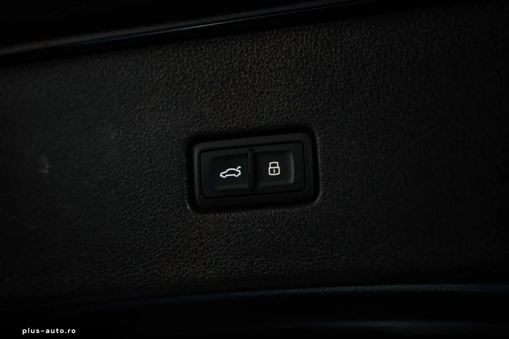 AUDI Q8 3.0 TDI quattro S-Line Black B&O NAVI LED 21