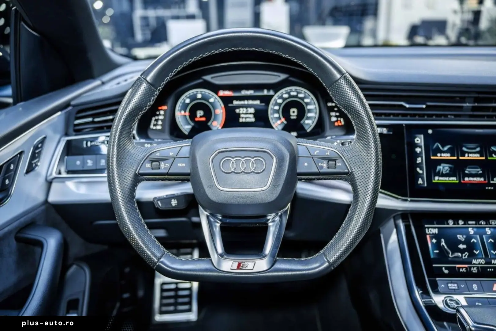 AUDI Q8 3.0 TDI quattro S-Line Black B&O NAVI LED 21