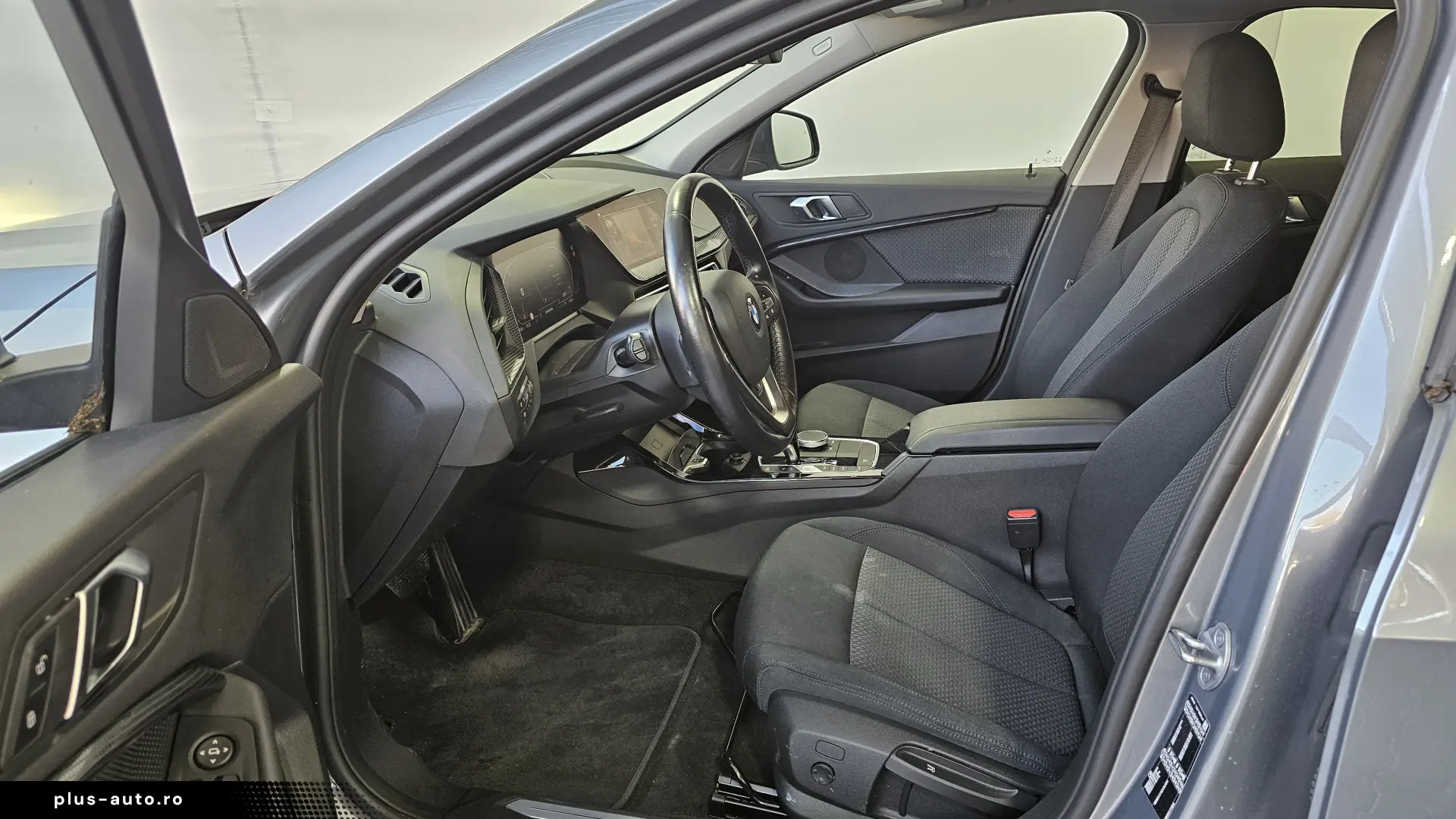 BMW Seria 1 118i Advantage