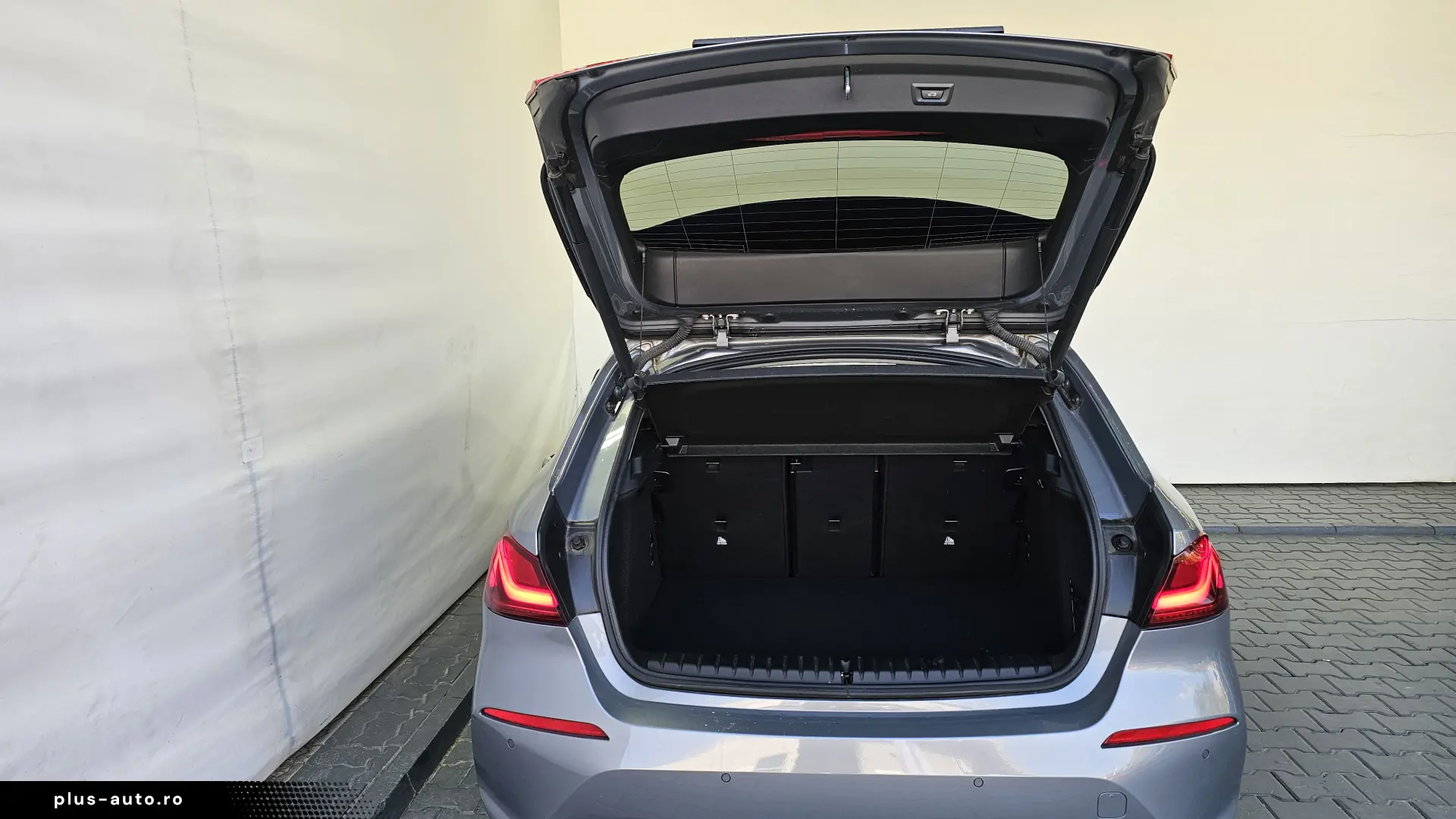 BMW Seria 1 118i Advantage