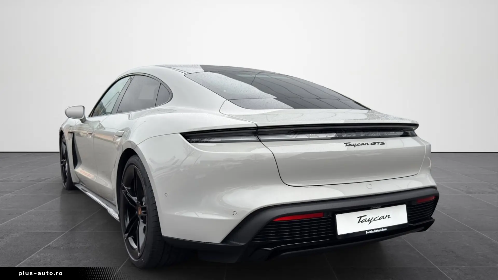 Porsche Taycan GTS