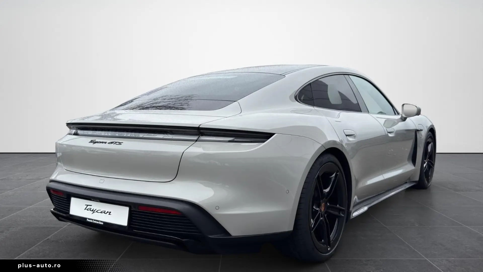 Porsche Taycan GTS