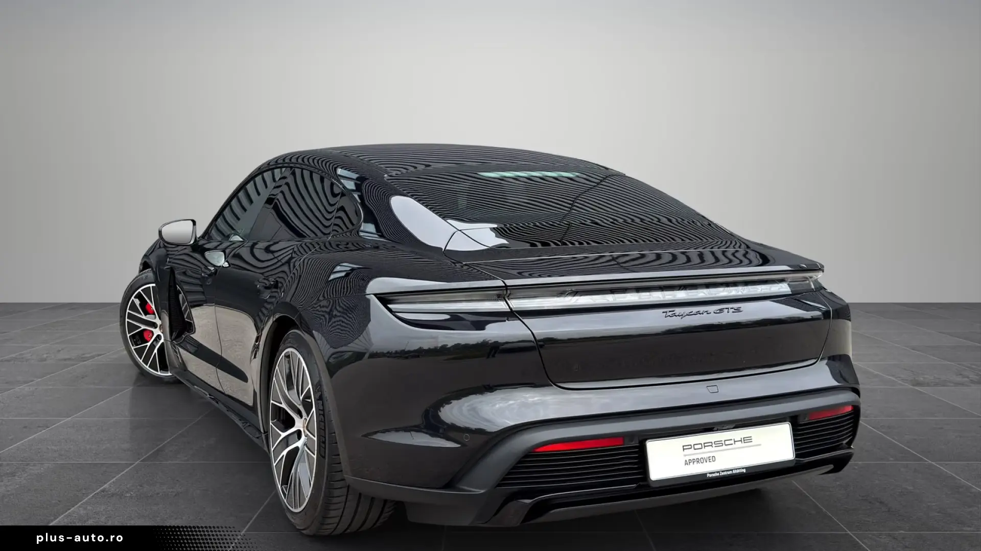 Porsche Taycan GTS