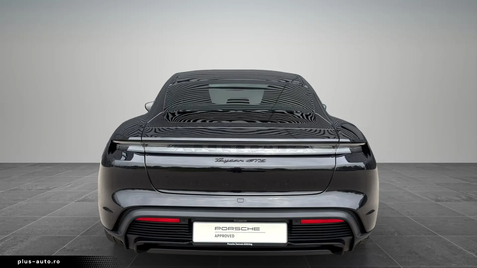Porsche Taycan GTS