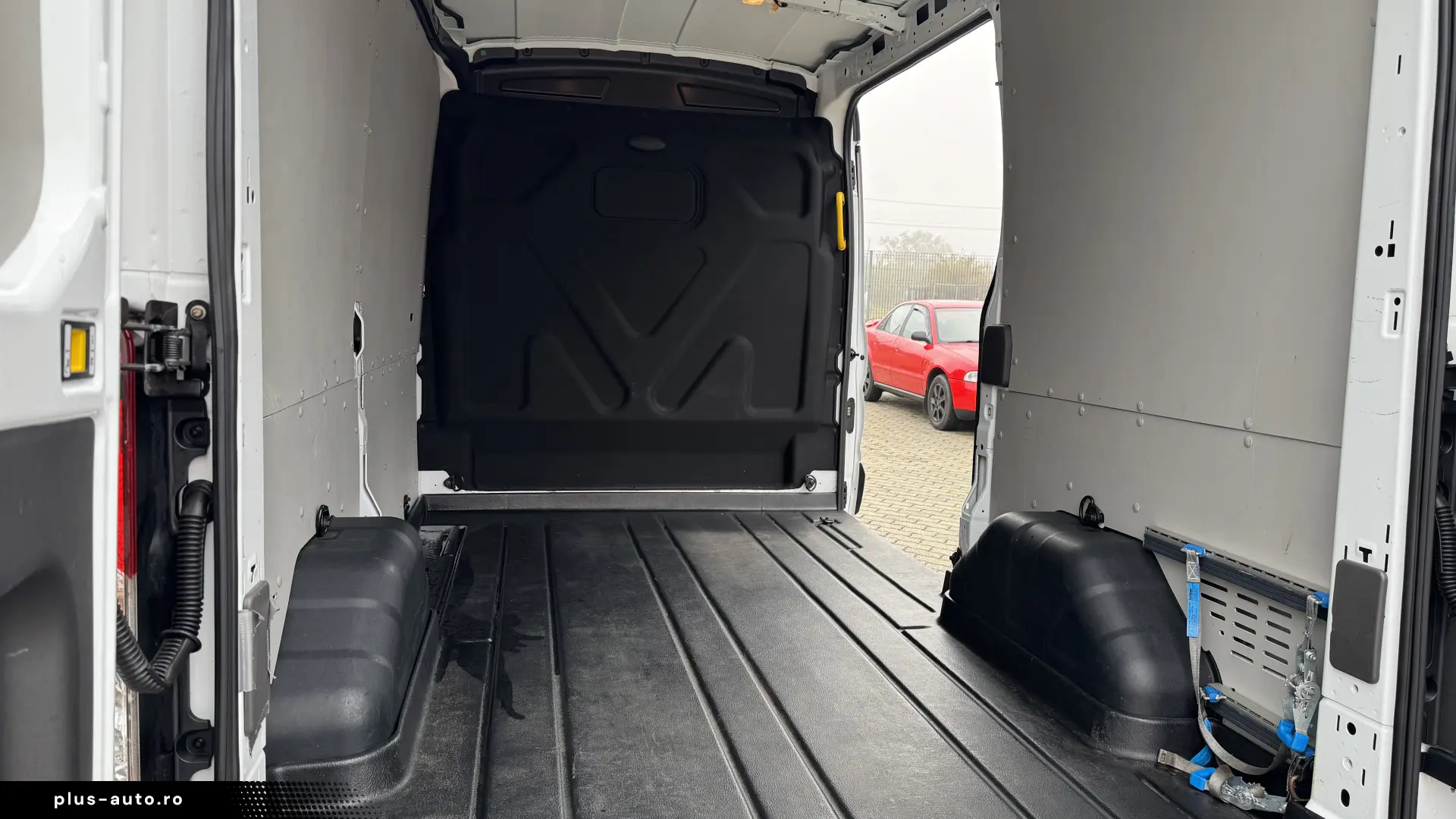 Ford Transit Kasten 330 L2 2 0 TDCI
