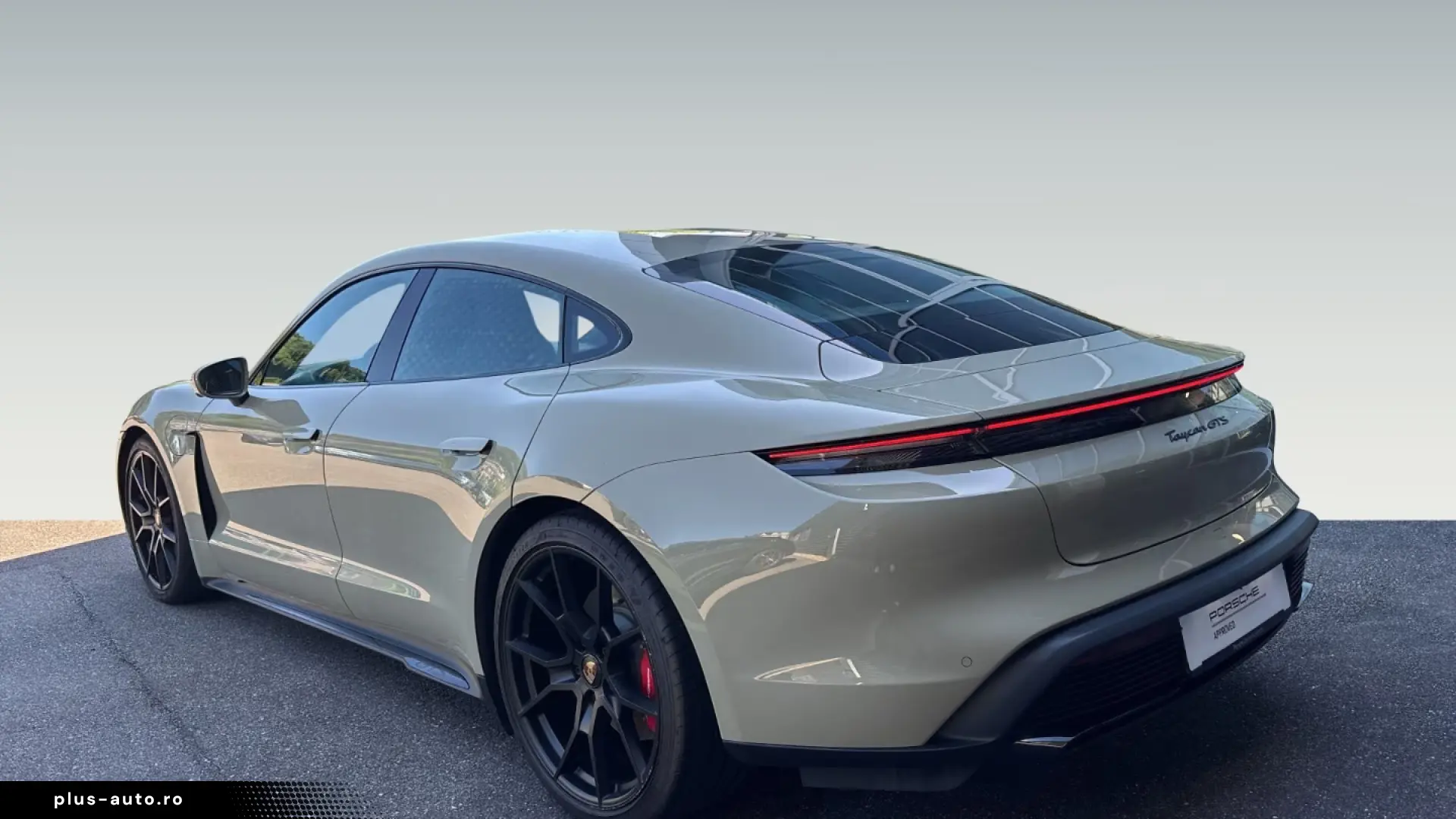 Porsche Taycan GTS Burmester HA-Lenkung Surround-View