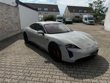 Porsche GTS