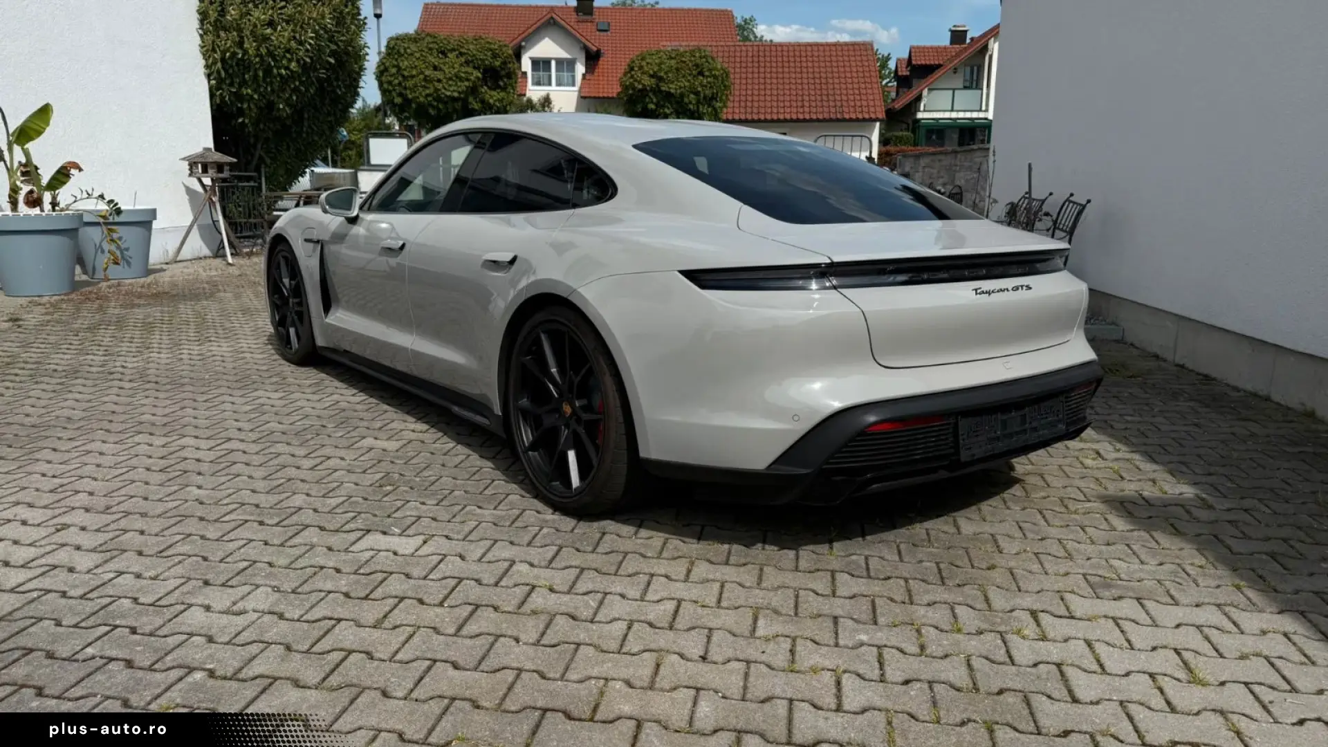 Porsche GTS