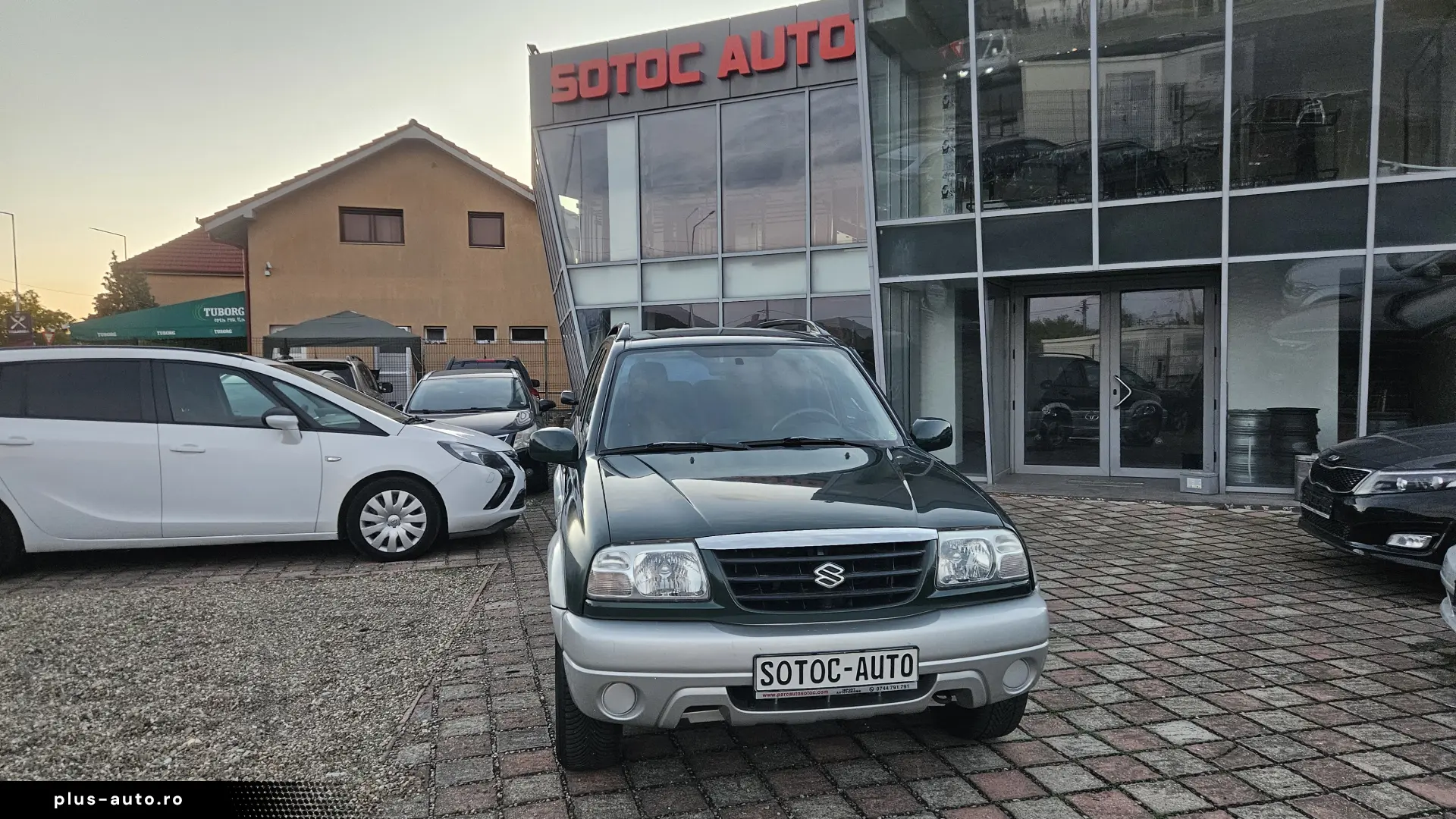 Suzuki grand voiara 2.0
