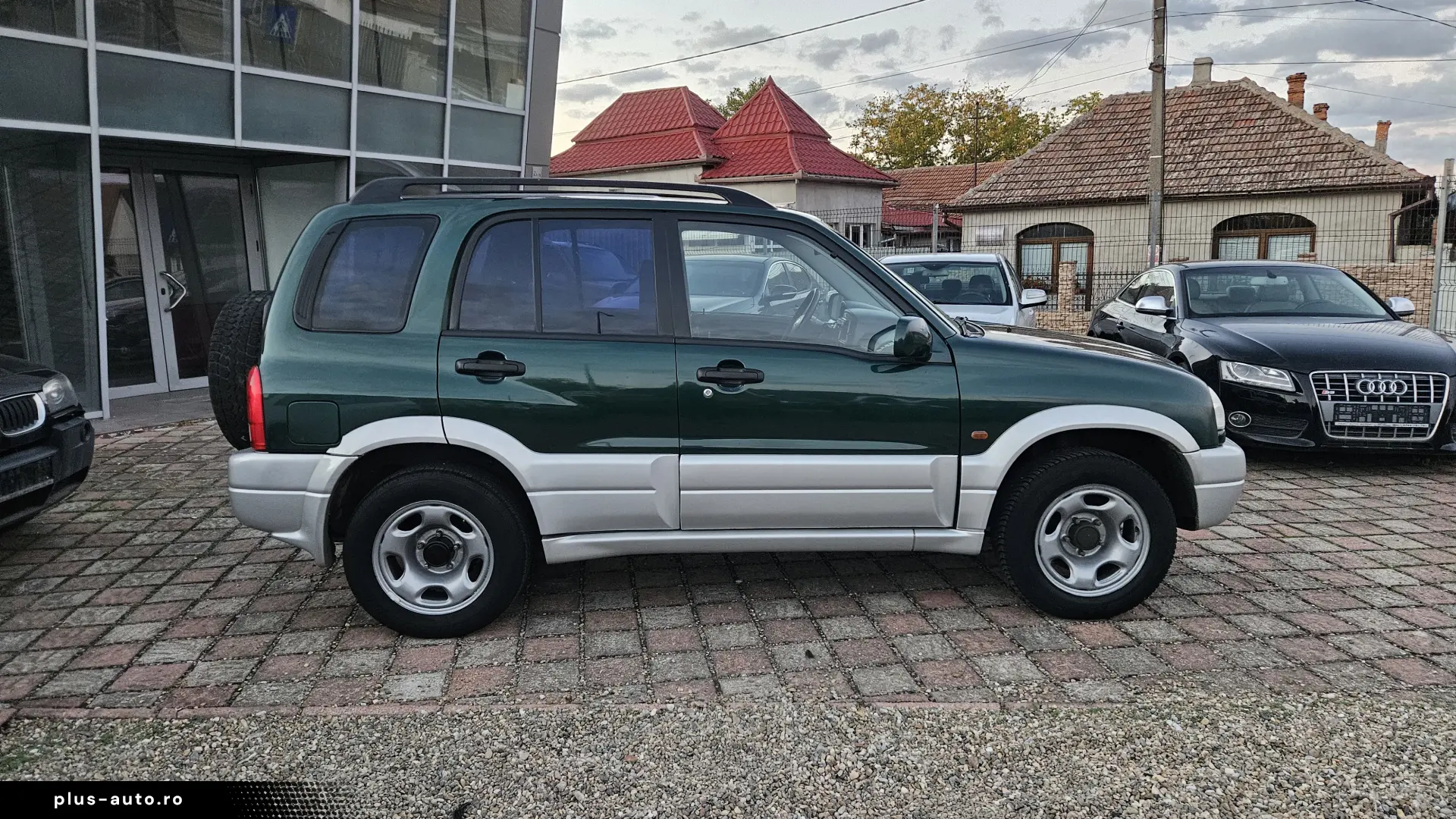 Suzuki grand voiara 2.0