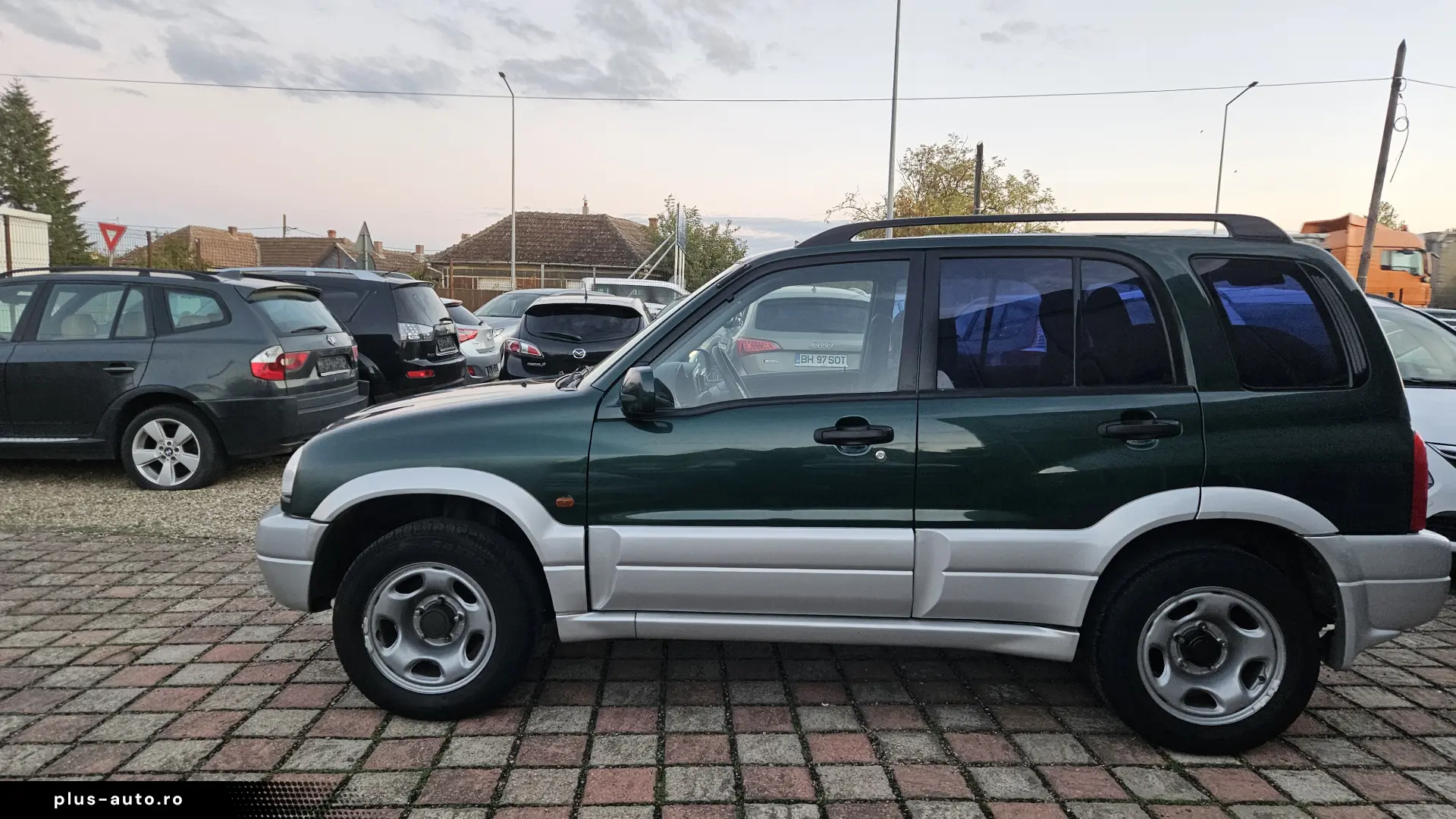 Suzuki grand voiara 2.0