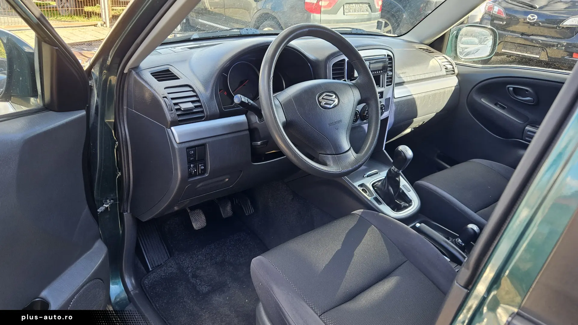 Suzuki grand voiara 2.0