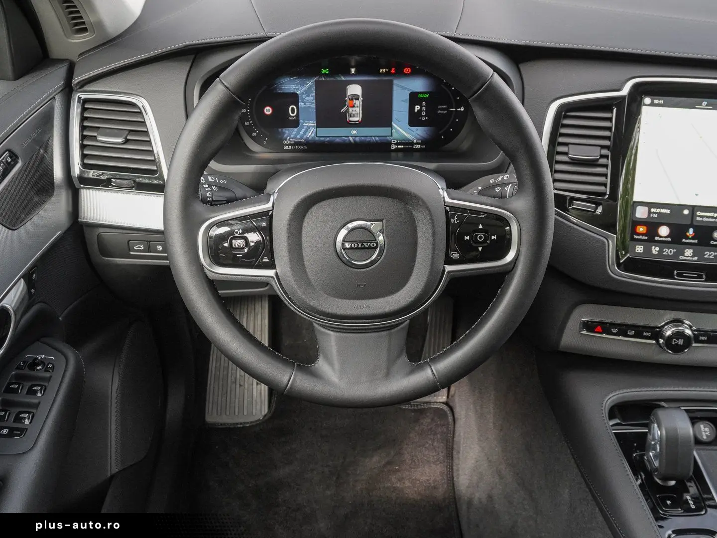 VOLVO XC90 T8 AWD Plus Dark Plug-in Hybrid PANO AHK H&