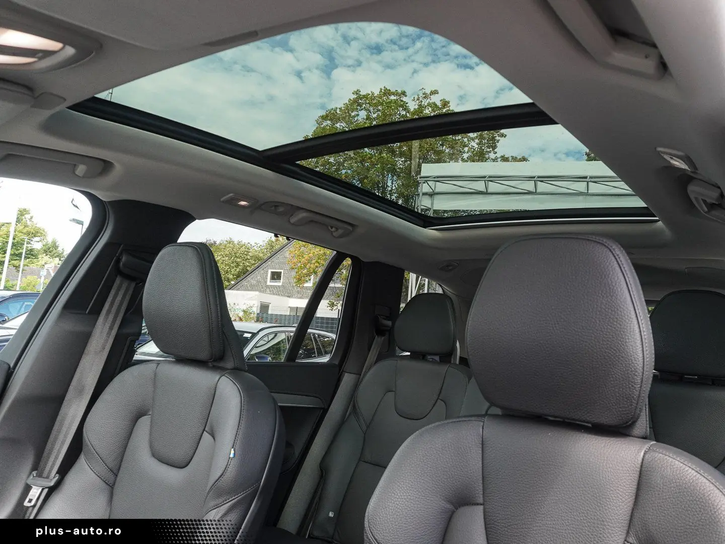 VOLVO XC90 T8 AWD Plus Dark Plug-in Hybrid PANO 360