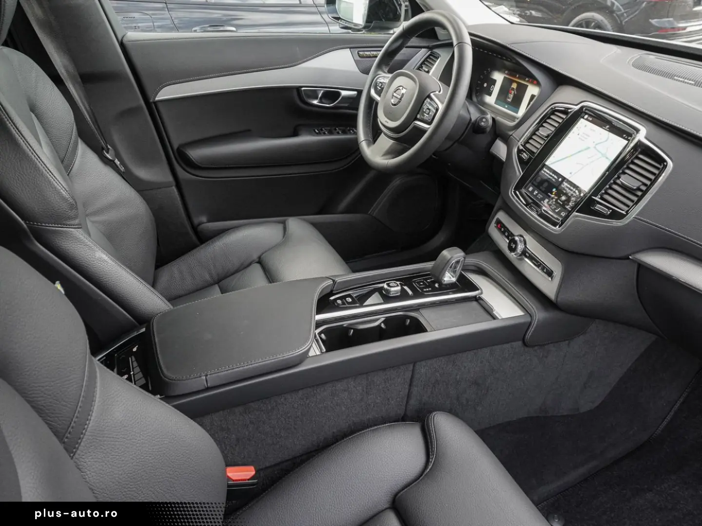 VOLVO XC90 T8 AWD Plus Dark Plug-in Hybrid PANO 360