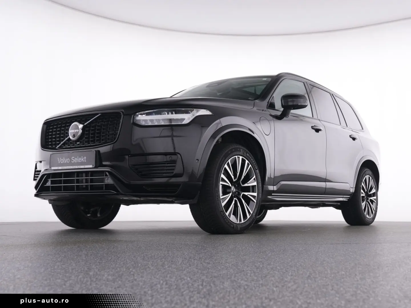 VOLVO XC90 T8 Recharge Ultra Dark AHK FOURC PANO