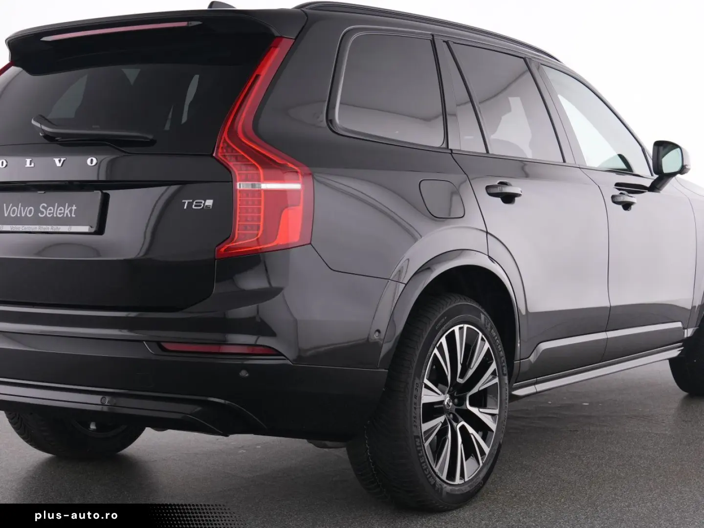 VOLVO XC90 T8 Recharge Ultra Dark AHK FOURC PANO